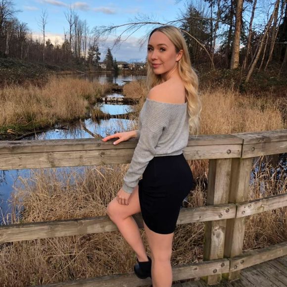 Meet your Posher, Erica - Picture 1 of 1